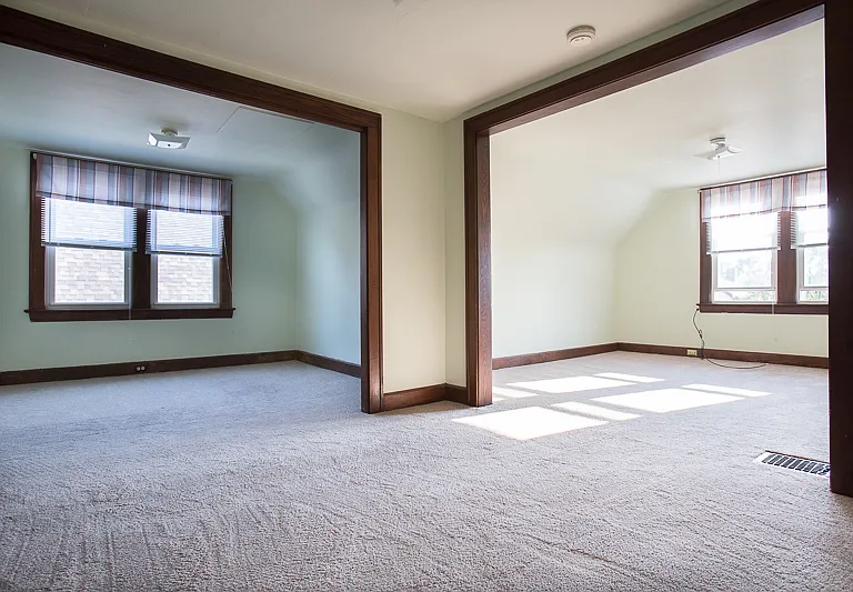 1667 Victoria Ave #3 — Photo 2