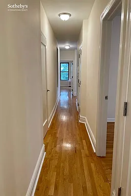 Rented by Sotheby's International Realty | media 22