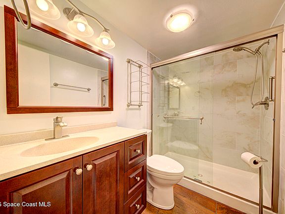 4th image of 430 Breakwater Dr APT 29