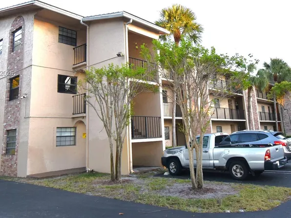 3361 NW 85th Ave APT 201, Pompano Beach, FL 33065