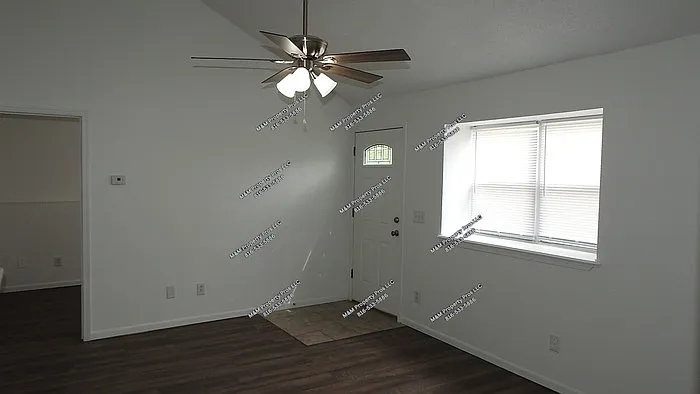 3501 N Drury Ave — Photo 6