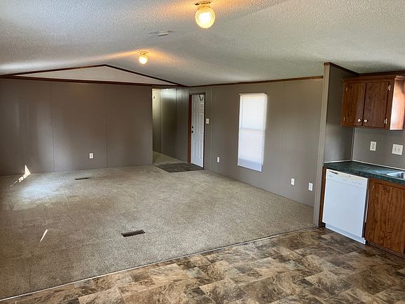 3rd image of 1915 W Macarthur Rd Lot 75