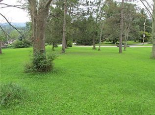 White School Rd, Greensburg, PA 15601