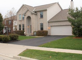 7737 Peck Ct, Lewis Center, OH 43035