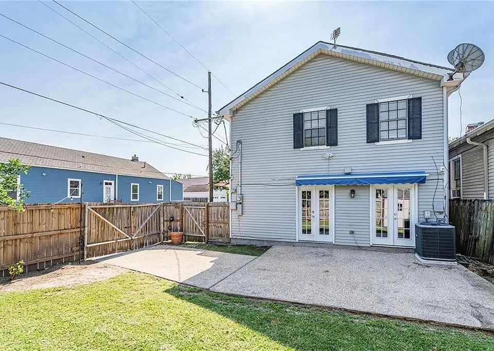 1st image of 4330 Saint Peter St #4330