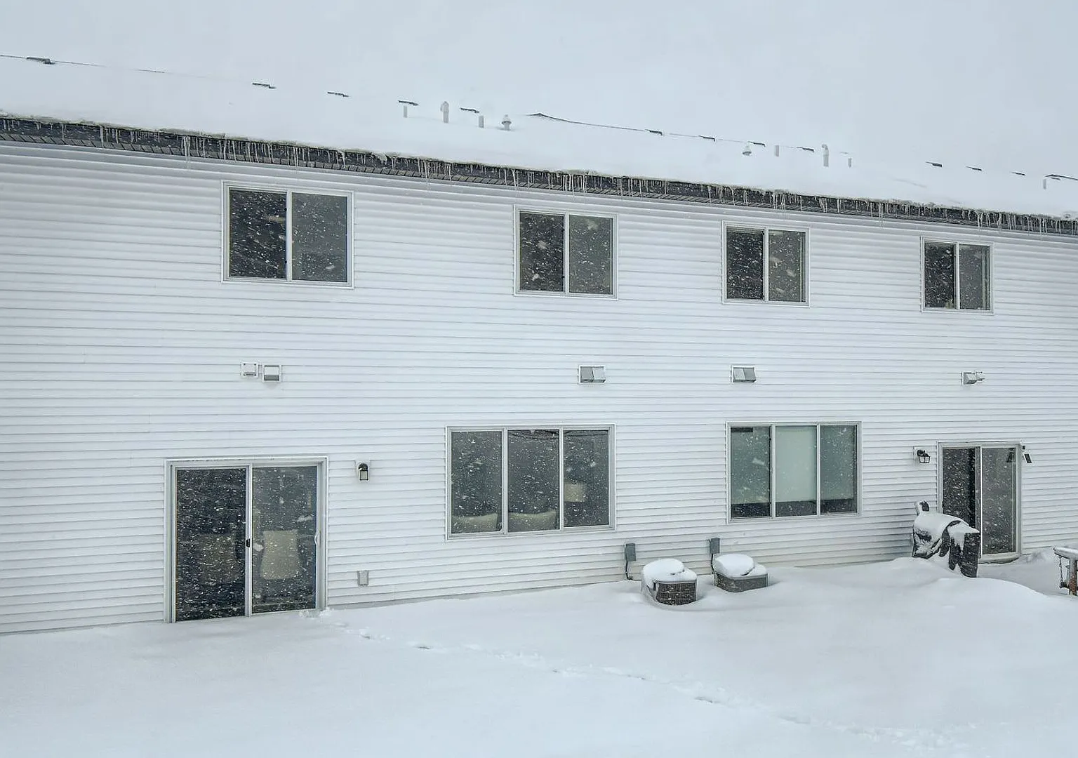 Cambridge Townhome — Photo 1