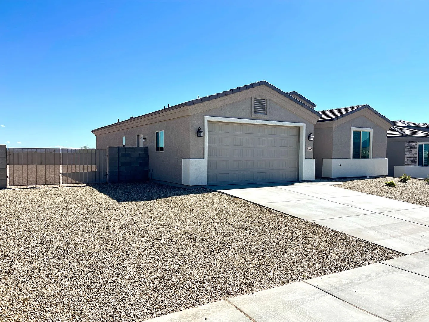 Beautiful 3 Bedroom home built in 2024 with beautiful views. — Photo 3