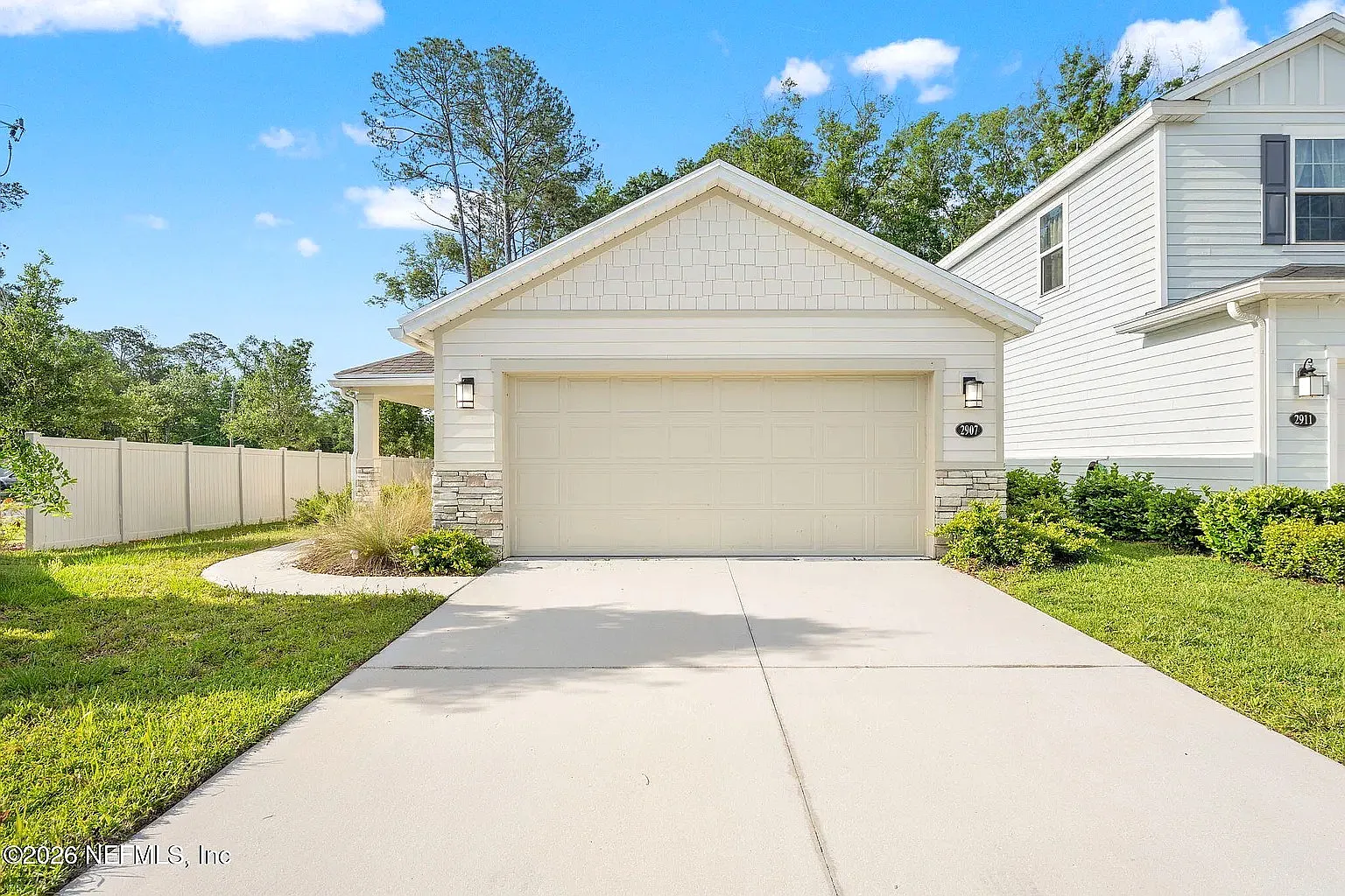 3 bed, 1498 sqft, $2,000 — Photo 3