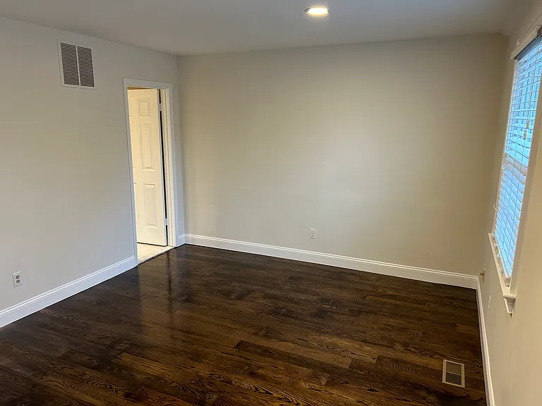 4536 Schenley Rd — Photo 11