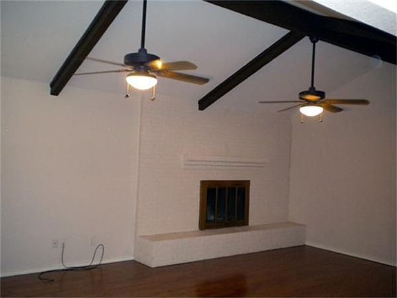 2nd image of 405 Green Acres Dr