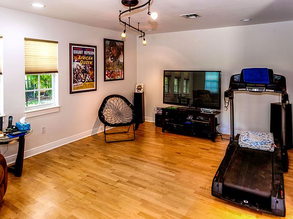 5th image of 18003 SW 89th Pl