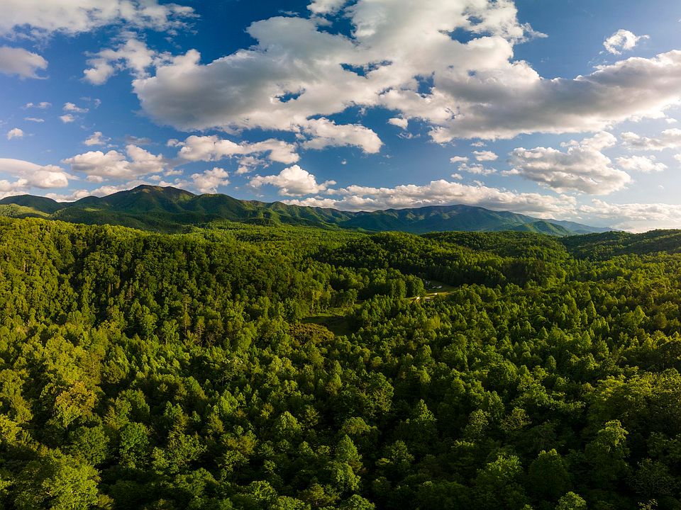 1st image of 3963 Lindsey Gap Rd
