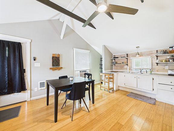5th image of 515 Cedar Crest Ct #B