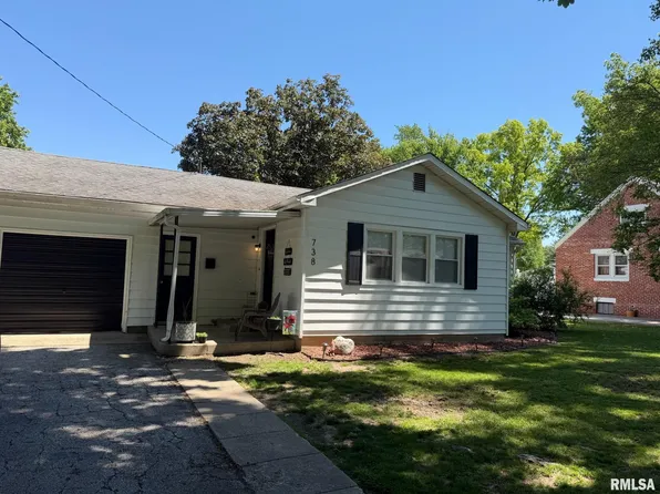 738 Goltra Ave, Jacksonville, IL 62650