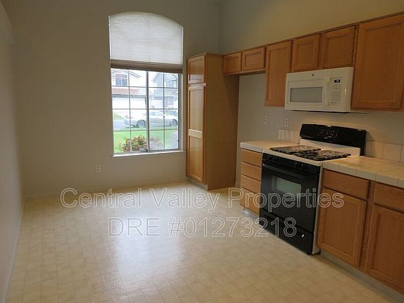 4th image of 1181 Cherry Oak Ln