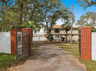 329 S Garcon Point Rd, Milton, FL 32583