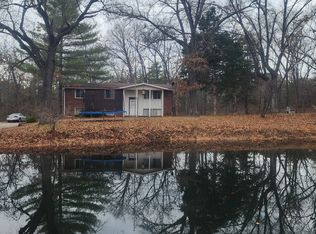 21269 NW Service Rd, Warrenton, MO 63383