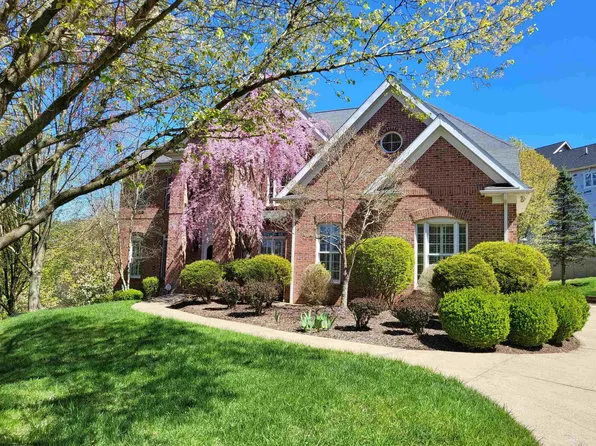 204 Rivercrest Dr, Morgantown, WV 26508