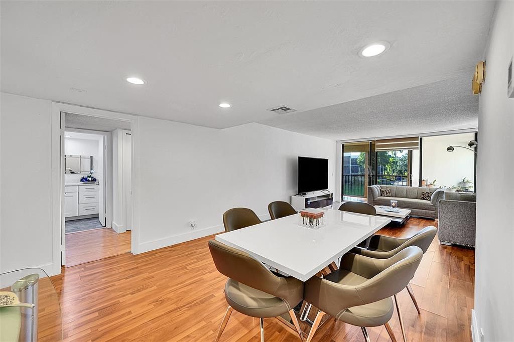 16175 Golf Club Rd #210