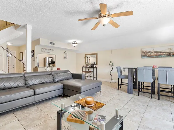 7326 SW 25th Court #16, Davie, FL 33317