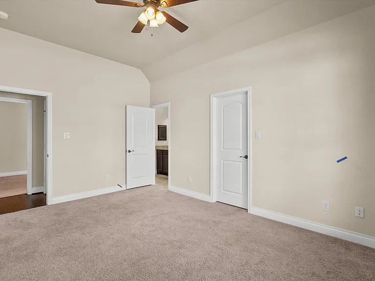 2524 Davis Prairie Ln — Photo 33