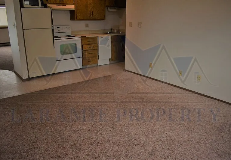 1537 Person St #4 — Photo 3