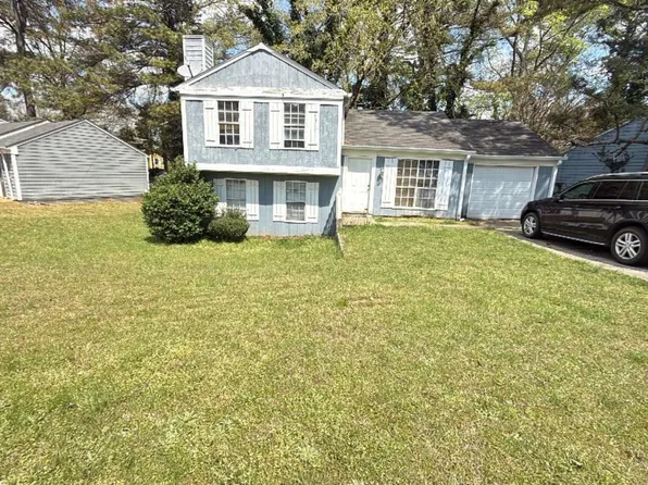 4584 Garden Hills Dr, Stone Mountain, GA 30083