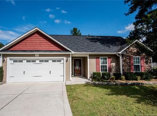 500 Hammond Farms Rd, Hope Mills, NC 28348