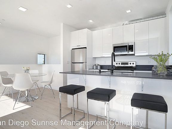 5th image of 4073 Albatross St APT 6