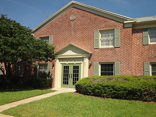 1st image of 403 Georgetown Dr APT D