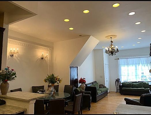 2nd image of 365 W 116th St #A