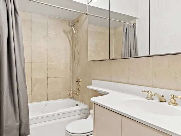 140 West 23rd Street image 5 of 6