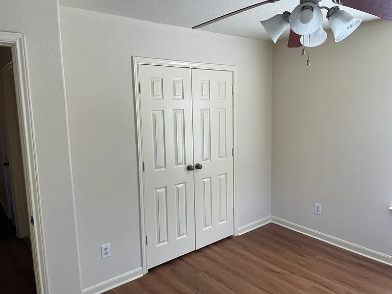 Guest bedroom