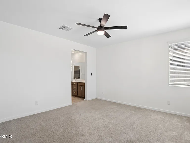 25293 W Wayland Dr — Photo 17