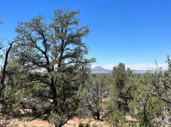 155 W Cone Ln, Ash Fork, AZ 86320