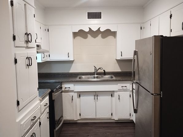 1971 N Dixie Ave APT C3