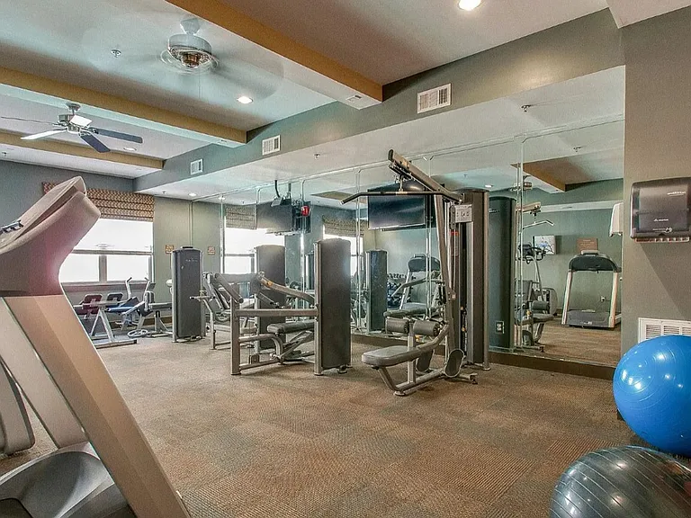3000 Vanderbilt Pl #324 — Photo 22