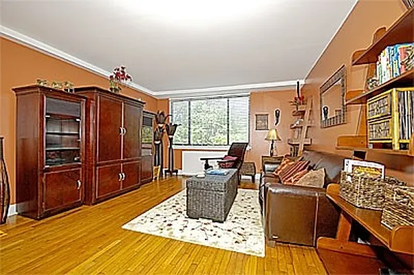 Rented by Bond New York | media 11