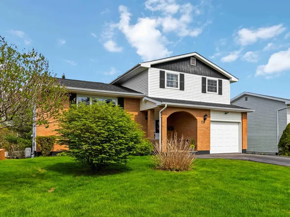 26 Pondicherry Cres, Halifax, NS B2W 5C5