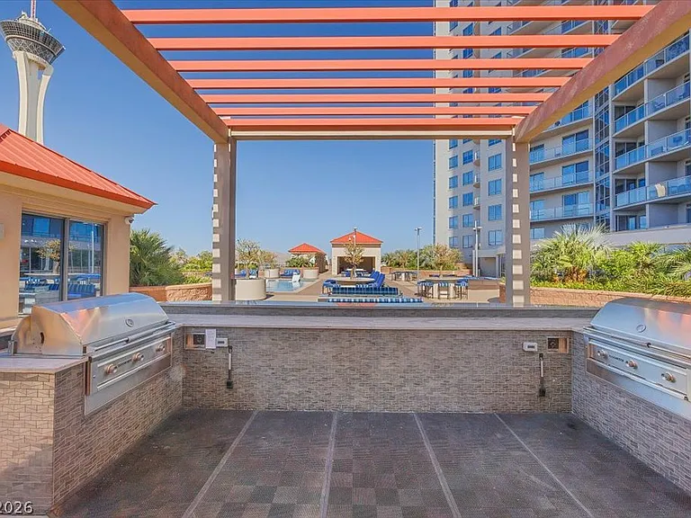 200 W Sahara Ave #3201 — Photo 27