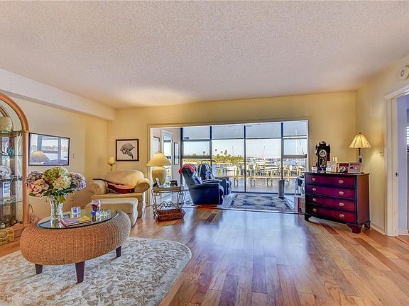 3rd image of 614 Marina Point Dr #6140