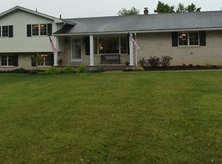 3524 Panin Rd, Sharon, PA 16148