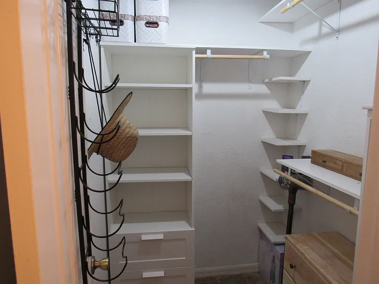 Walk in closet