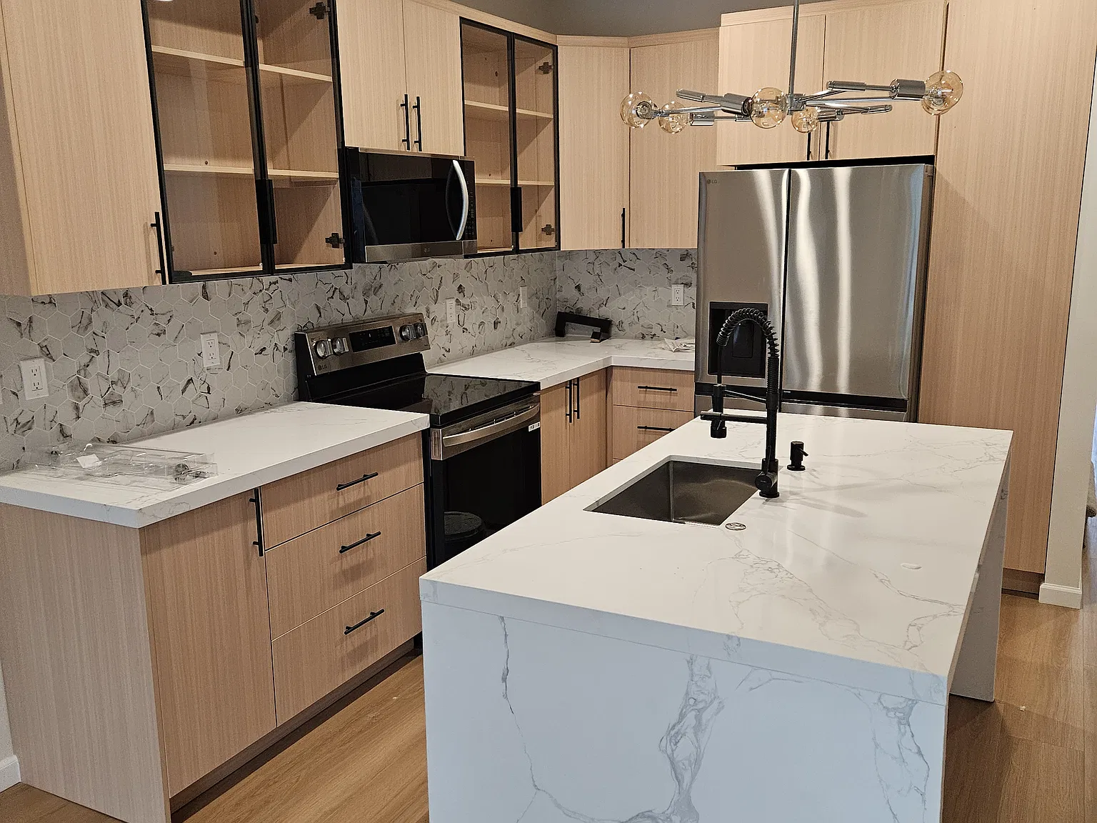 2 bed, 2.5 bath, 1158 sqft, $2,350 — Photo 4