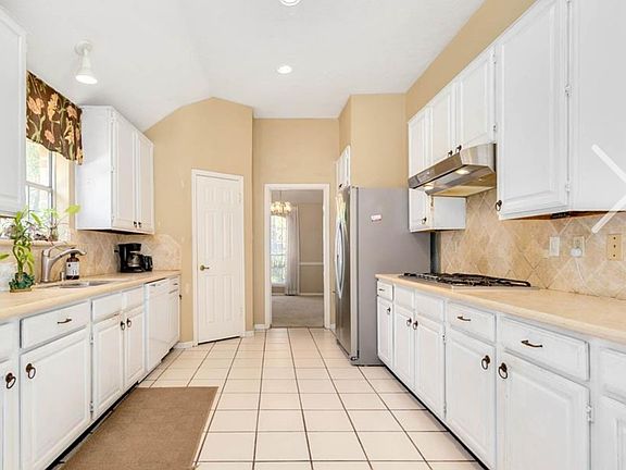 4th image of 6919 Pebble Beach Dr