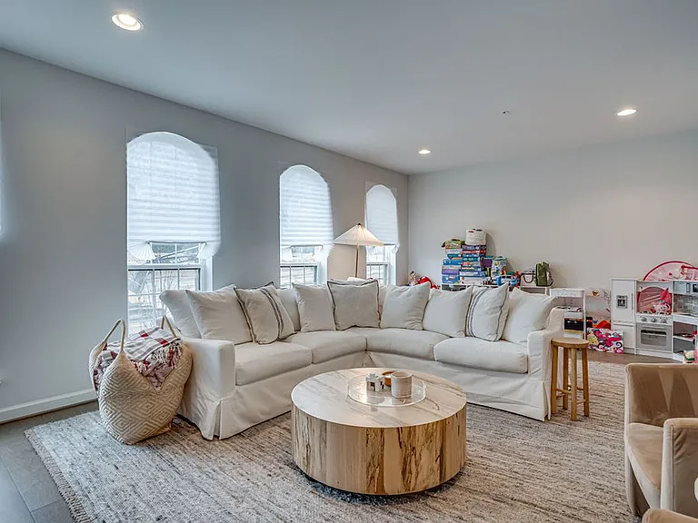 518 Triggerfish Dr — Photo 15