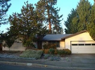 2581 Tahitian Ave, Medford, OR 97504