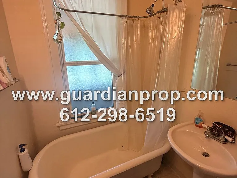 1333 James Avenue — Photo 9