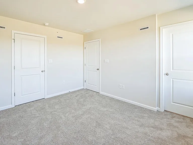 178 Bell Ct — Photo 34