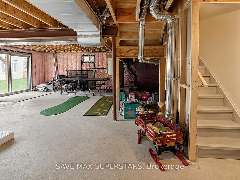 4 Sweet Cicely St — Photo 39